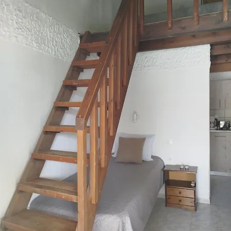 Almmos Mezzanine 2 Apartmán *